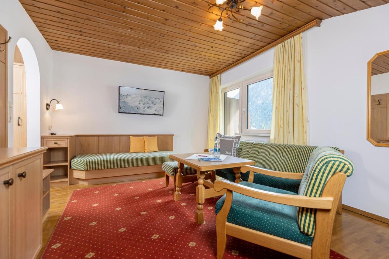 Appart & Hotel Garni Villa Knauer Mayrhofen Exterior foto